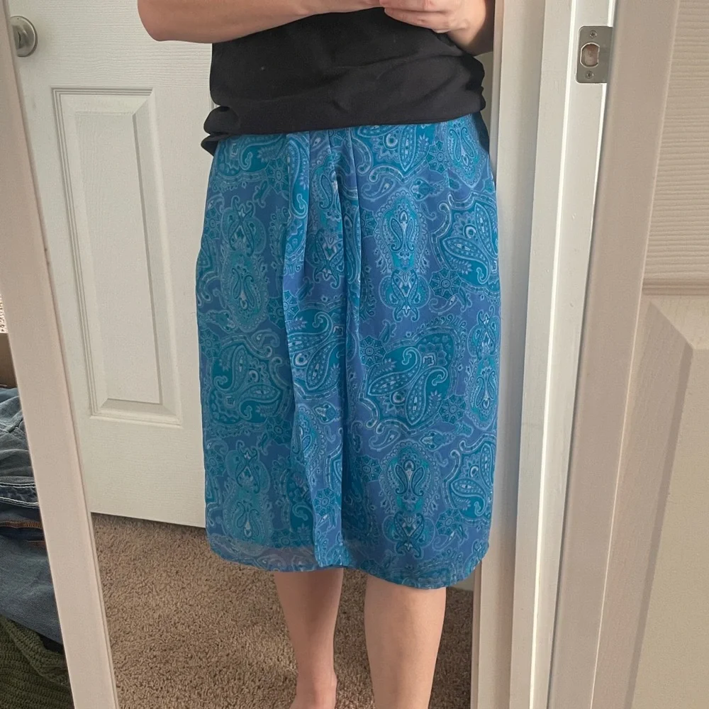 Worthington Blue Pleated‎ Paisley Skirt Size 8